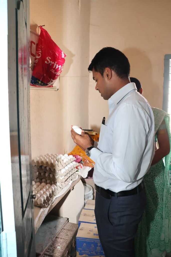 విద్యార్థులకు మధ్యాహ్న భోజనంలో పౌష్టికాహారం అందాలి