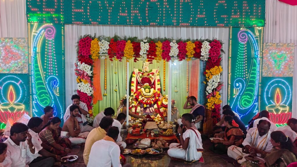 బోయకొండ గంగమ్మ కు లక్ష  కుంకుమ అర్చన