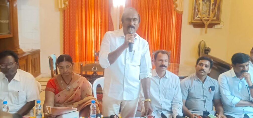 మధిర మున్సిపాలిటీ మరింత అభివృద్ధి చెందాలంటే కాంగ్రెస్ ని గెలిపించాలి*       మధిర మన సమగ్ర ప్రజావాణి ఫిబ్రవరి 7 