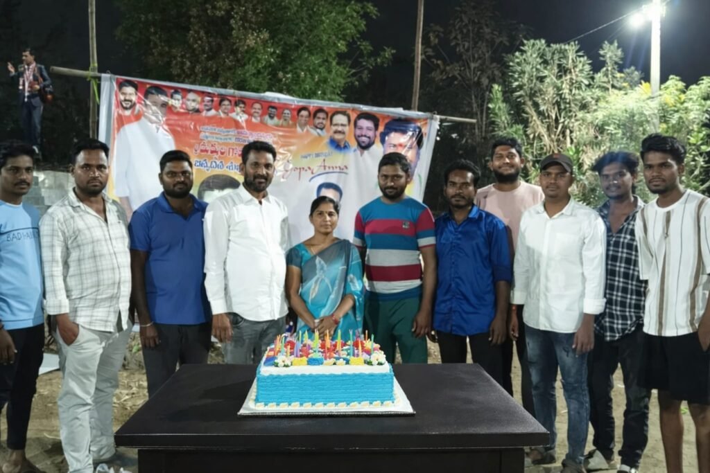 ఘనంగా మద్దుల గోపాల్ రెడ్డి జన్మదిన వేడుకలు