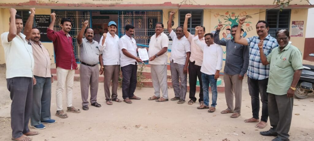 ఉద్యోగ ఉపాధ్యాయ పెన్షనర్ల పియాసి మరియు డీఏలను ప్రకటించాలి