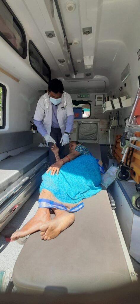 మంథని బస్టాండ్లో మహిళ గాయాలు.