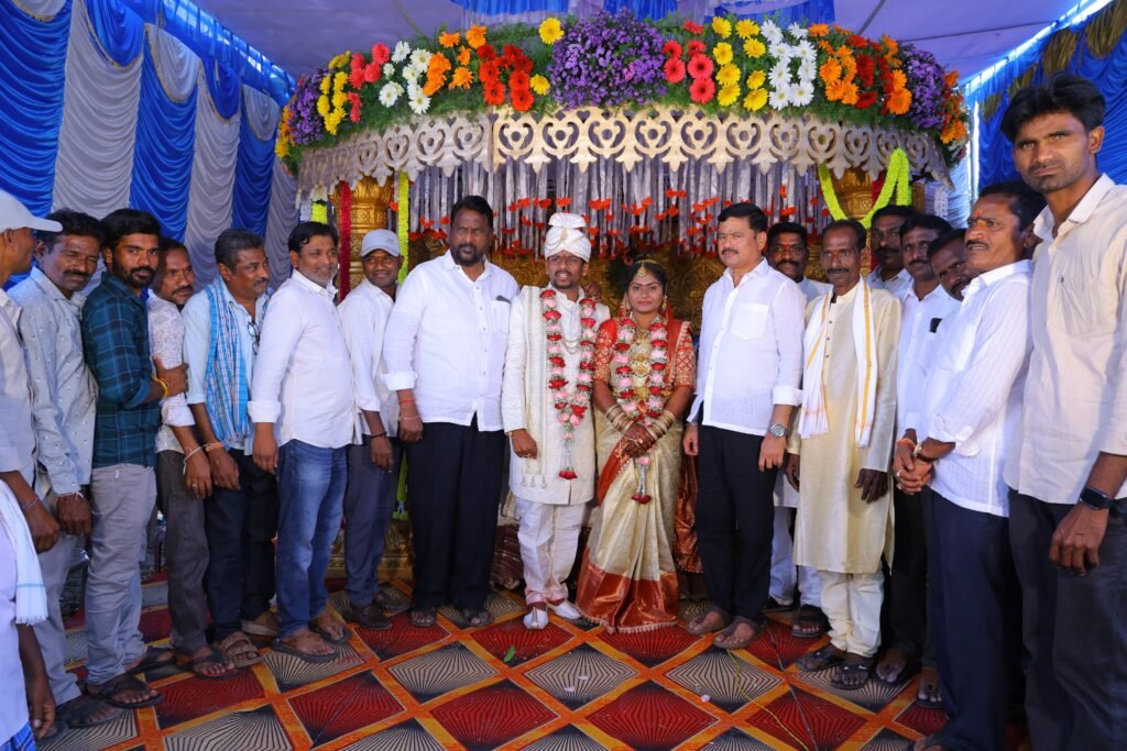 వివాహ వేడుకకు మంత్రి అడ్లూరితో కలిసి హాజరైన పలువురు నాయకులు