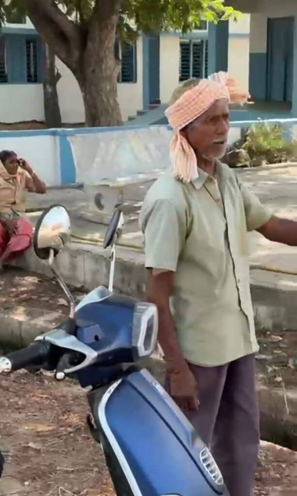 పాములపర్తి ఎంపీపీఎస్ ప్రాథమిక పాఠశాల పరిసరాలలో శుభ్రత కార్యక్రమం..