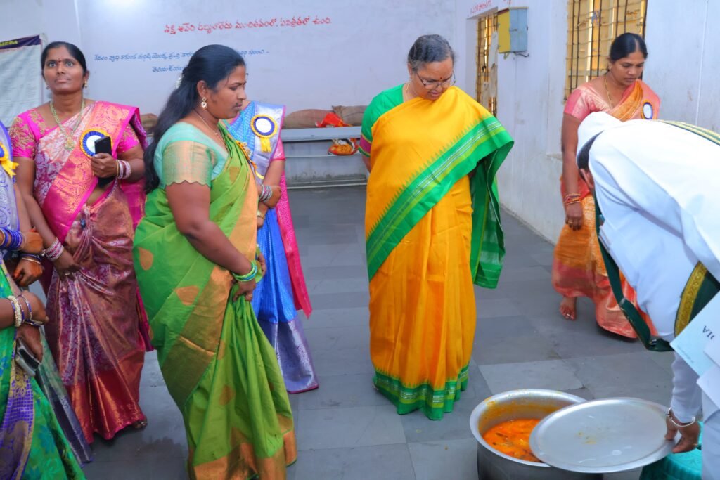 జిల్లా పరిషత్ ఉన్నత పాఠశాల, మండల పరిషత్ ప్రాథమిక పాఠశాల అంగన్వాడి కేంద్రాన్ని :జిల్లా కలెక్టర్ కె హైమావతి ఆకస్మిక తనిఖీ..