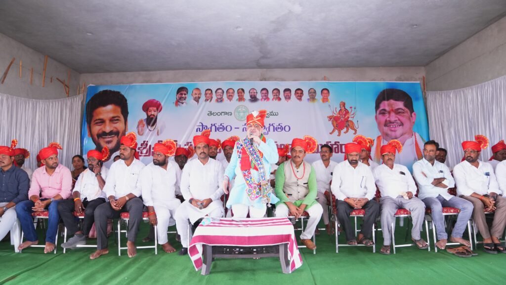 ఆచార సాంప్రదాయాలను పాటిస్తూ, యూనిటీగా ఉండి ఆదర్శంగా నిలుస్తున్న బంజారాల అభివృద్ధికి ప్రభుత్వం కృషి చేస్తుందని: రాష్ట్ర రవాణా బీసీ సంక్షేమ శాఖ మంత్రి పొన్నం ప్రభాకర్ అన్నారు.