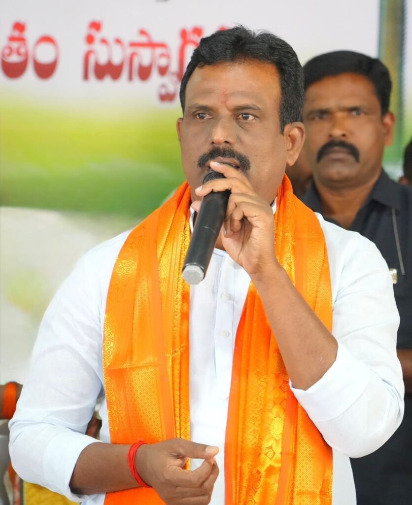 సామాన్యుడి ఫోన్ కాల్‌కు స్పందిస్తున్న దేవరకద్ర ఎమ్మెల్యే….  ఫోన్ చేస్తే స్పందన… సమస్య చెప్పితే పరిష్కారం