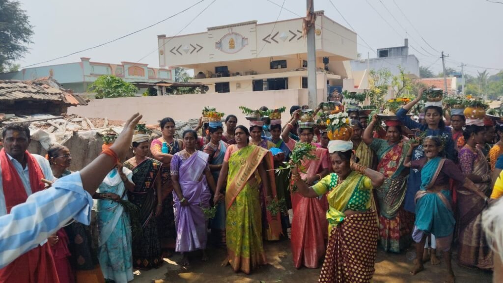 తిమ్మాయపల్లిలో ఘనంగా పోచమ్మ తల్లీ బోనాలు..