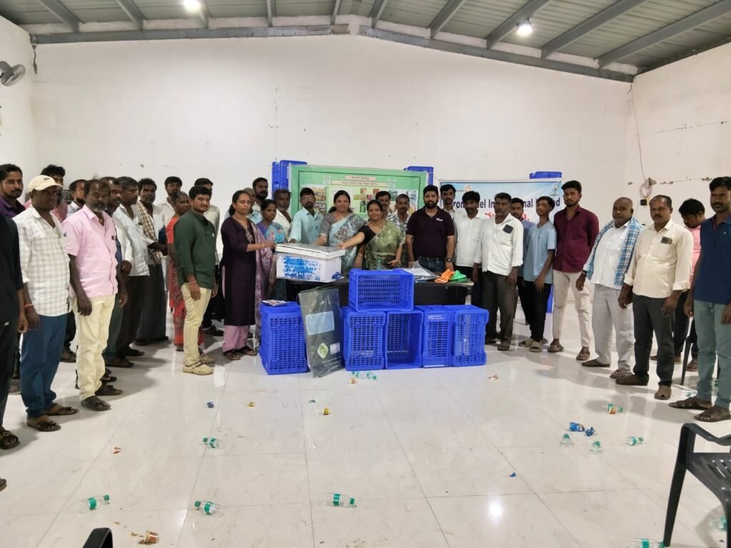 వర్మీ కంపోస్టు తేనెటీగల పెంపకం ఆగ్రో ఫారెస్ట్రీ పంటలపై అవగాహన-రైన్ ఫెడ్ ఏరియా డెవలప్మెంట్ పథకం కింద రైతులకి శిక్షణ కార్యక్రమం..