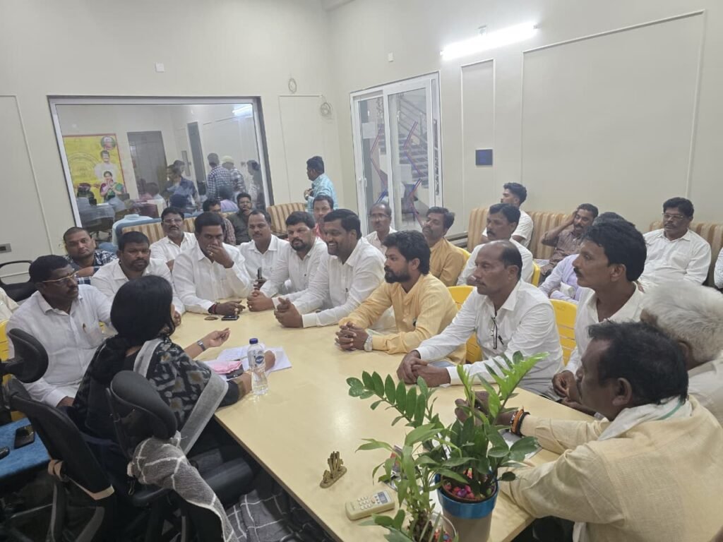 పూండి & పరిసర గ్రామాల సమస్యలపై ఎమ్మెల్యే గౌతు శిరీషమ్మకి వినతి పత్రం