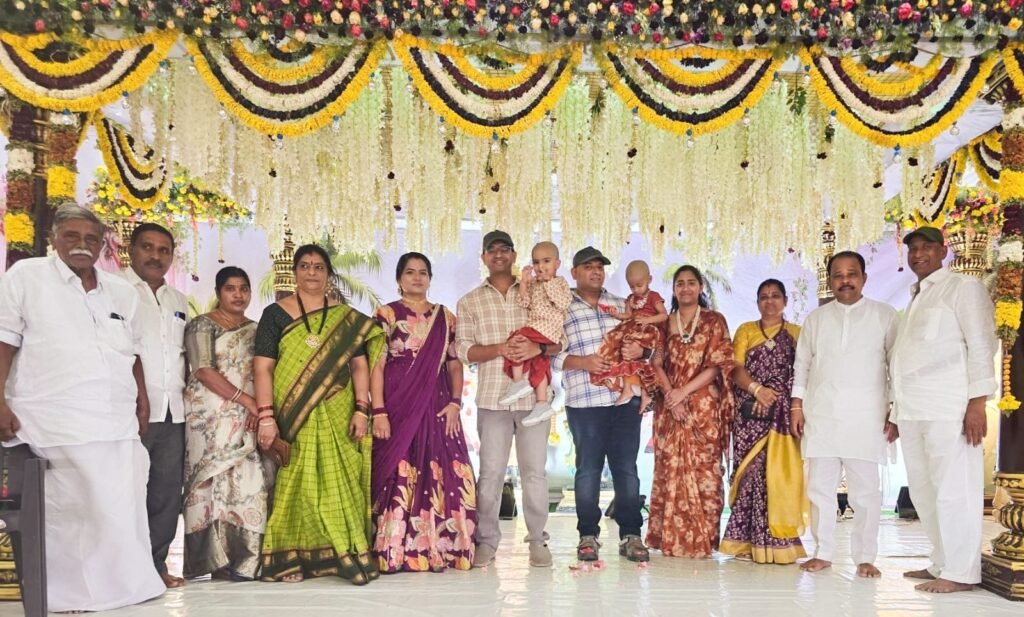 పిట్టు,సింగారెడ్డి కళ్యాణ వేడుకల్లో.మోపూరి వారి పుట్టు వెంట్రుకల వేడుకల్లో రెడ్యo దంపతులు.