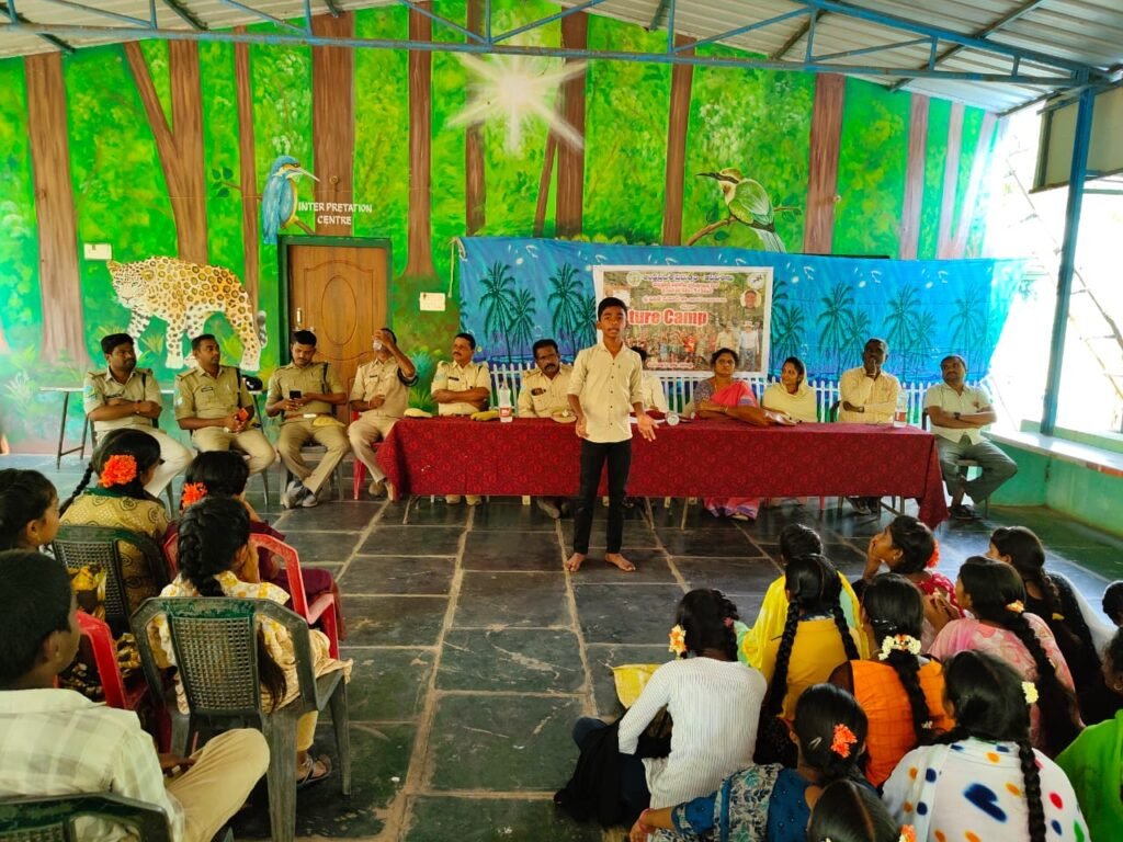 అడవికి నిప్పు పెడితే మానవ మనుగడకు ముప్పని *అటవీ శాఖ అధికారి రఘునాథ్ రెడ్డి.