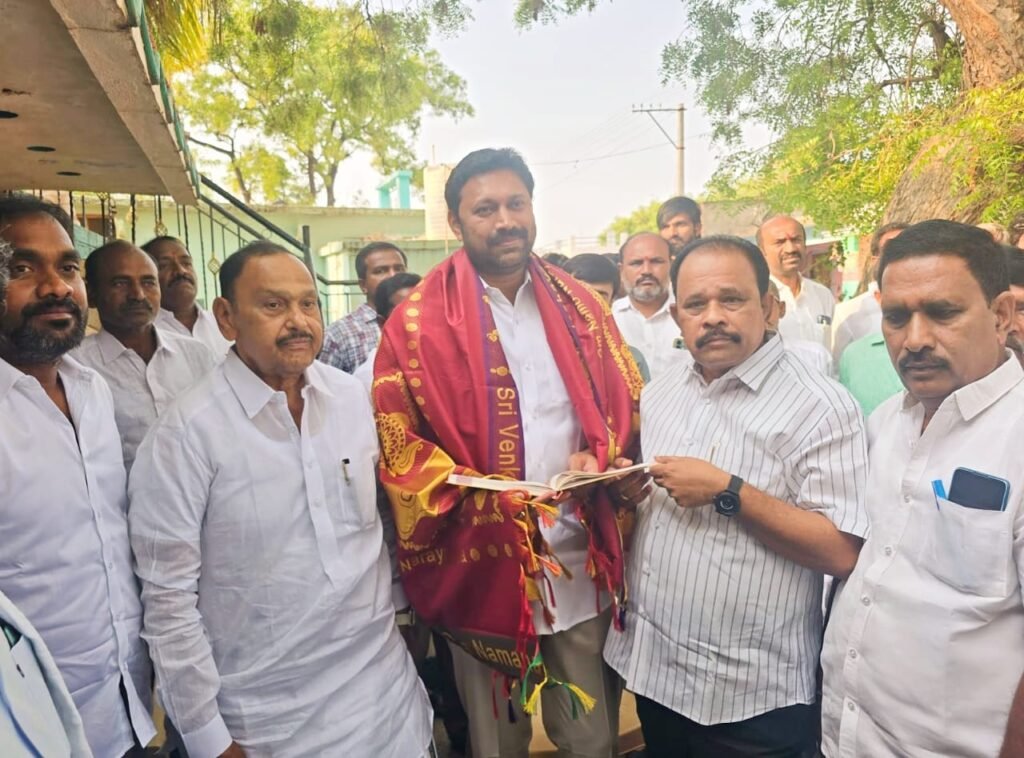 పార్లమెంట్ ఎస్టిమేషన్ కమిటీ సభ్యుడుగా ఎన్నికైన…  ఎం.పీ వైయస్ అవినాష్ రెడ్డిని సన్మానించిన రెడ్యo సోదరులు.