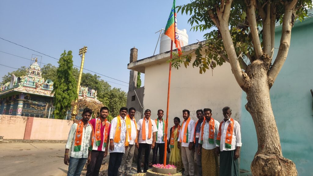 మన ఊరు- మన జెండా’ తో బీజేపీ కొత్త వ్యూహం*