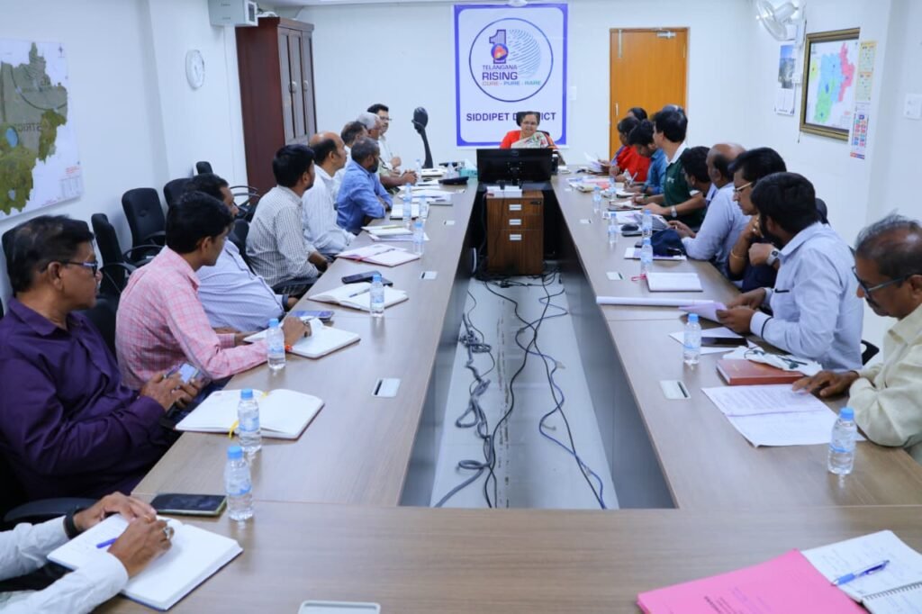 టొరెంట్ గ్యాస్ ఏజెన్సీ మరియు జిల్లాస్థాయి కమిటీ సభ్యులతో జిల్లా కలెక్టర్ కె. హైమావతి సమావేశం..