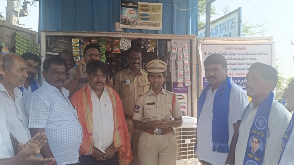 నేర నియంత్రణలో సీసీ కెమెరాల కీలక పాత్ర కీలకం   బెజ్జంకి ఎస్సై సౌజన్య