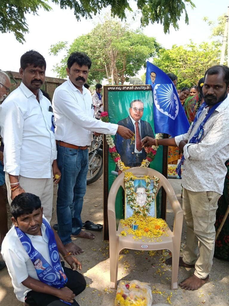 ప్రభుత్వ డిగ్రీ కళాశాలలో 2026-27 సం” గాను అడ్మిషన్స్ ప్రారంభం ఎన్ ఎస్ ఎస్ కార్యక్రమానికి  * హాజరైన మున్సిపల్ చైర్మన్ మొలుగు ప్రశాంత్ కుమార్ దిలీప్