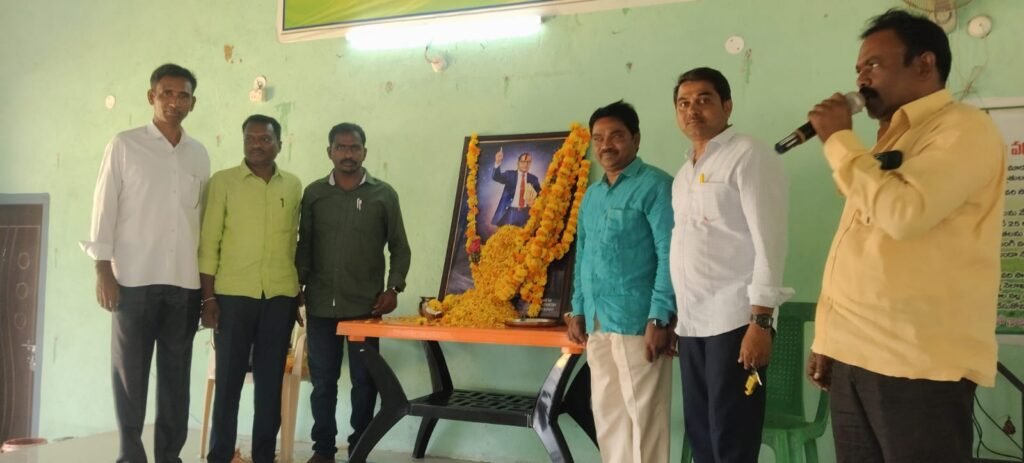 స్వాతంత్ర భారత దేశానికి అంబేద్కర్ చేసిన సేవలు మరువ లేనివి