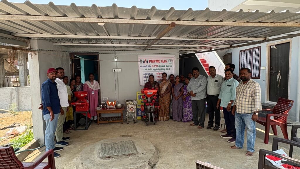 పి ఎం ఎఫ్ ఎం ఈ పథకంపై కర్రోల్ల కవిత అవగాహన కార్యక్రమం..