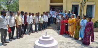 ఉపాధ్యాయుల పెండింగ్ సమస్యలు వెంటనే పరిష్కరించాలి – తహసీల్దార్కు వినతి