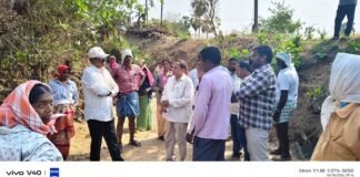 గుండారం గ్రామంలో ఉపాధి హామీ పనుల పరిశీలించిన డిఆర్డిఎ జయదేవ్ ఆర్య