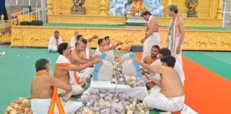 శ్రీశైలం దేవస్థానంలోనిహుండీల లెక్కింపు