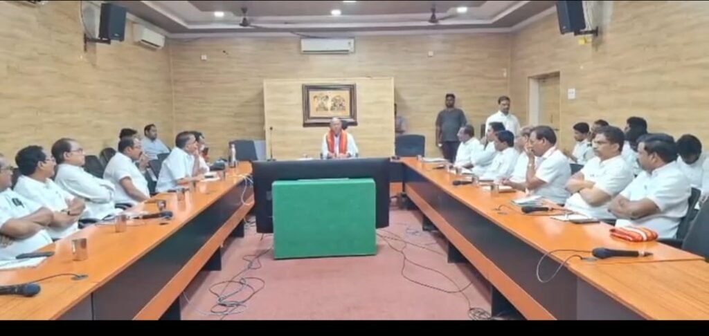 శ్రీశైలం దేవస్థానంలోని  *భక్తుల సదుపాయాలపై సమీక్ష*   నంద్యాల జిల్లా శ్రీశైలం ఏప్రిల్ 23 (ప్రజావాణి ) 