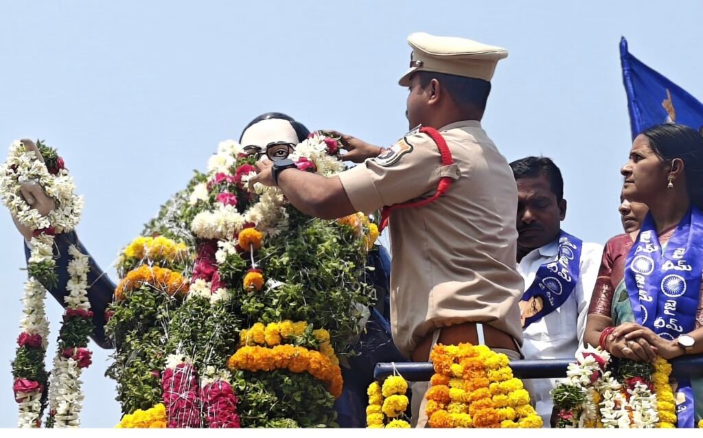 అంబేద్కర్ ఆశయాలతో పాటు ప్రాణాల రక్షణ కూడా ముఖ్యమే  అరైవ్ – అలైవ్ పేరుతో