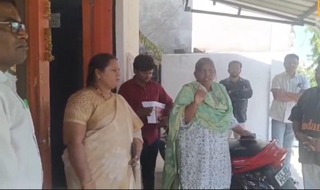 బేగంపేటలో అక్రమంగా గ్యాస్ సిలిండర్ల నిల్వ – 19 సిలిండర్లు స్వాధీనం