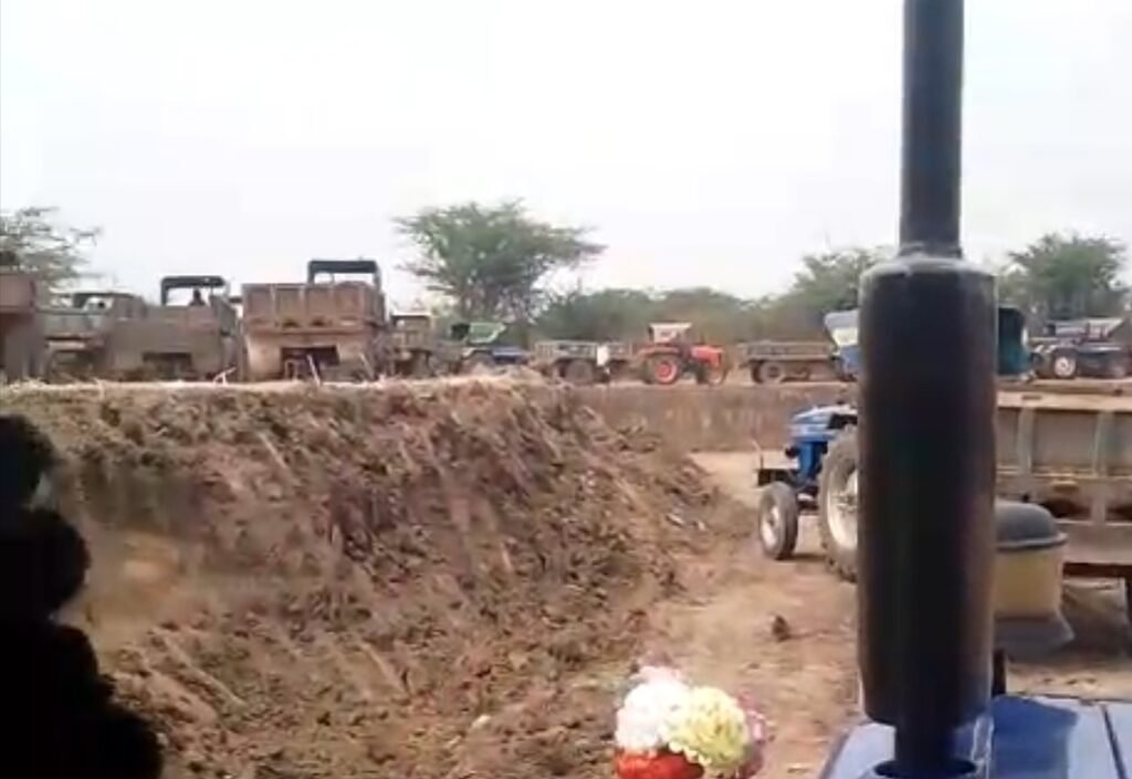 ముందస్తు అనుమతులు లేకుండా అక్రమ తవ్వకాలు”