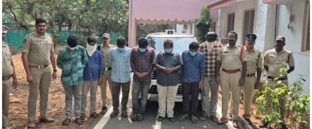 ద్వారకాతిరుమల కొండపై ‘నకిలీ’ కలకలం!  దర్శనం టిక్కెట్ల స్కామ్‌లో ఏడుగురు నిందితుల అరెస్ట్