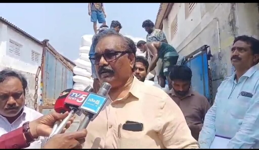 పెనమలూరు”పుష్ప” తగ్గేదే”లే