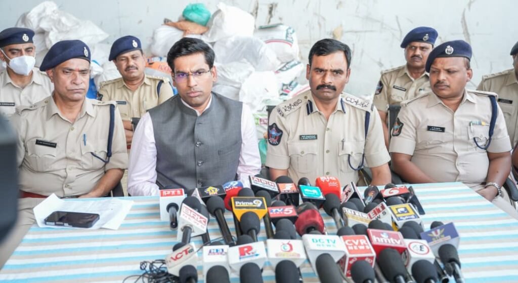 రేణిగుంట మండలం ఎర్రంరెడ్డి పాలెం – తుక్కివాకం సాలిడ్ వెస్ట్ మేనేజ్‌మెంట్ యార్డులో భారీగా గంజాయి దగ్ధం.