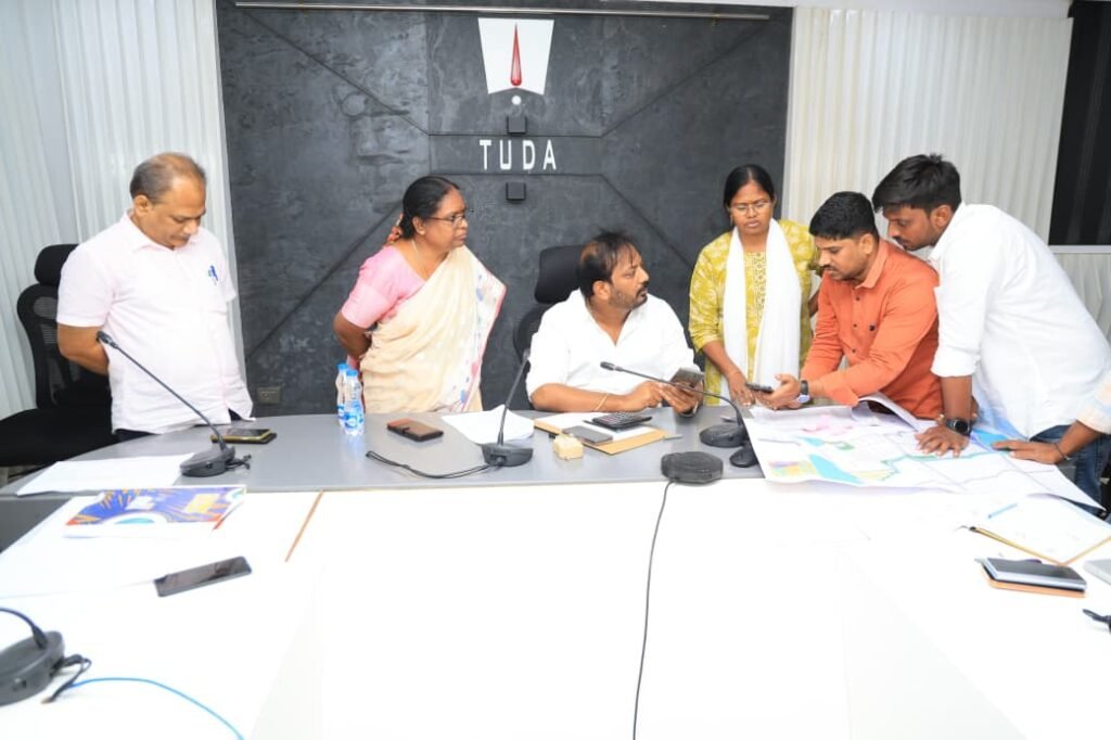 అవిలాల – పేరూరు చెరువుల అనుసంధానం మరియు అభివృద్ధిపై ఉన్నత స్థాయి సమీక్ష నిర్వహించిన తుడా ఛైర్మన్ డాలర్స్ దివాకర్ రెడ్డి