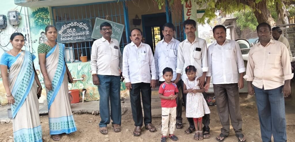 ప్రభుత్వ పాఠశాలల్లోనే పిల్లలను చేర్చండి.  “బడి పిలుస్తోంది” కార్యక్రమంలో ఉపాధ్యాయులు