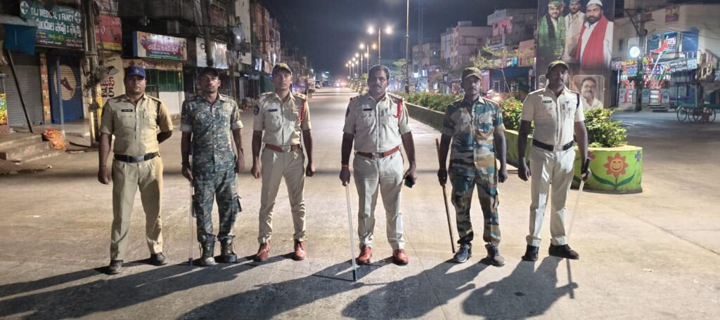 కత్తులు,హత్యలు,రక్తపు మరకలతో అట్టుడికి ప్రజలు వణికిపోయిన ఆ పోలీసు సర్కిల్ లో ఓ CI ఎంట్రీ