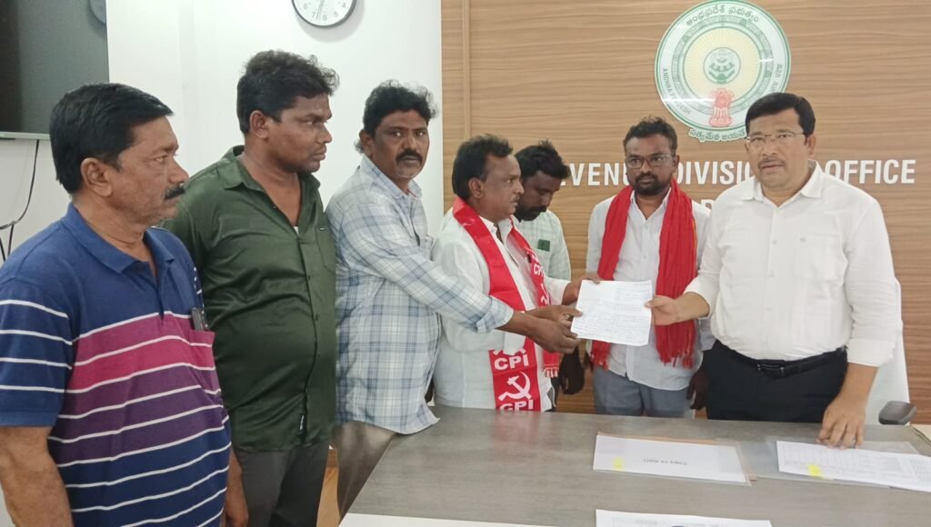 బద్వేల్ టీడీపీ వర్గపోరుతో సీసీ రోడ్ల పనులు నిలిపివేత దురదృష్టకరం – తక్షణమే పనులు ప్రారంభించాలి: సీపీఐ