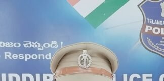 బెజ్జంకి పోలీసుల హెచ్చరిక రాత్రి వేళల్లో అప్రమత్తంగా ఉండాలని ప్రజలకు విజ్ఞప్తి