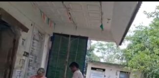 జంగారెడ్డిగూడెం సబ్ రిజిస్టర్ తీరే సప రేటఏజెంట్లు దళారులు ద్వారా అక్రమ వసూళ్లువృద్ధులు అయినా కనికరము ఉండదు