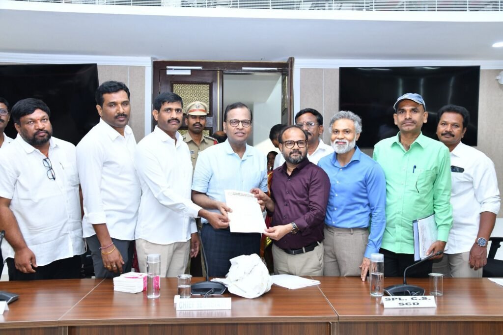 ప్రభుత్వ ఉద్యోగుల గృహ నిర్మాణానికి సమగ్ర హౌసింగ్ పాలసీ అమలు చేయాలి