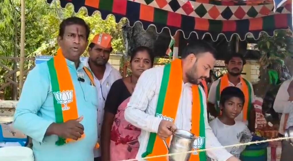 కోదాడలో బీజేపీ ఆధ్వర్యంలో మజ్జిగ పంపిణీ