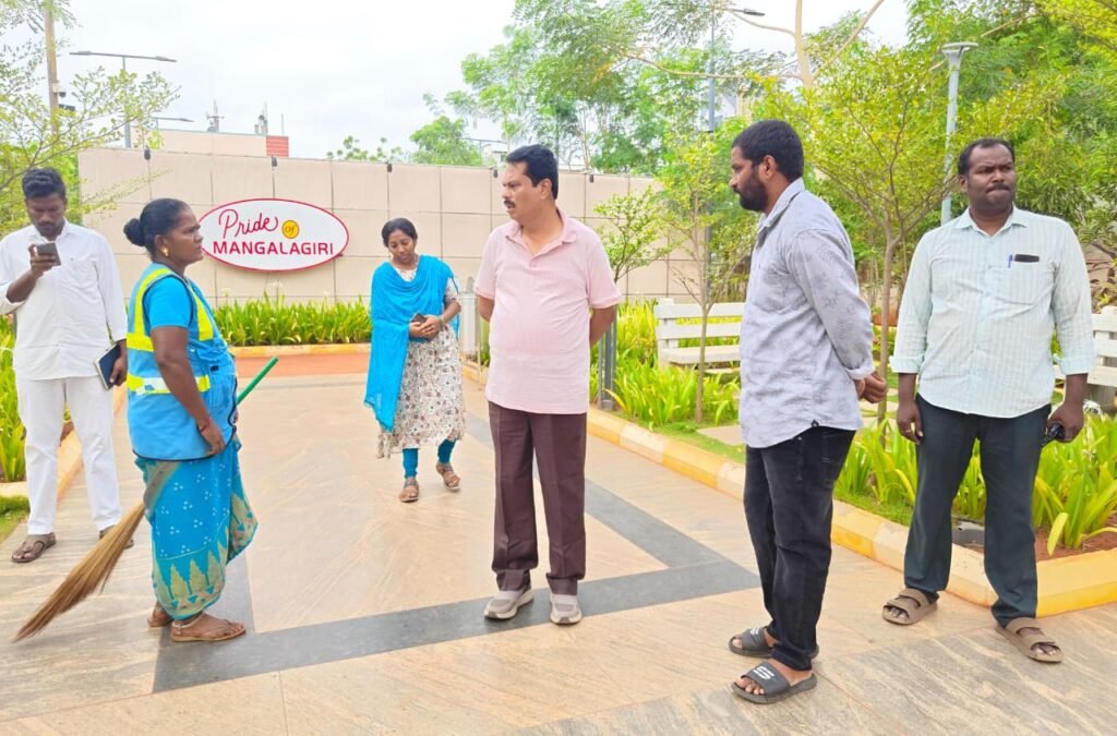 పారిశుధ్యం, డ్రైనేజీ,నీటి సరఫరా మెరుగుదలకు కమీషనర్ సూచనలు.