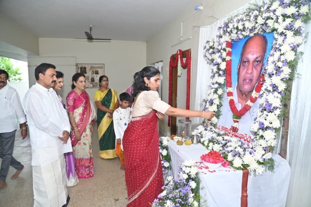 మా తండ్రి ఆశయాలే మాకు మార్గదర్శకం – కాకాణి “