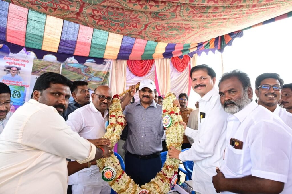 మంచి ఆలోచనతో అడుగేయాలి..నిధులకు కొరత లేదు.*జిల్లా కలెక్టర్ డా. శ్రీధర్ చెరుకూరి