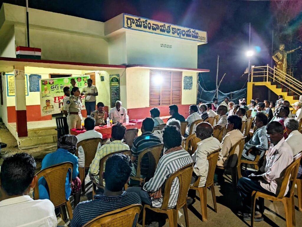 మాదకద్రవ్యాల జోలికి వెళ్లొద్దు..చెడు వ్యసనాలకు దూరంగా ఉండాలి..పట్టణ సీఐ పి శ్రీను.