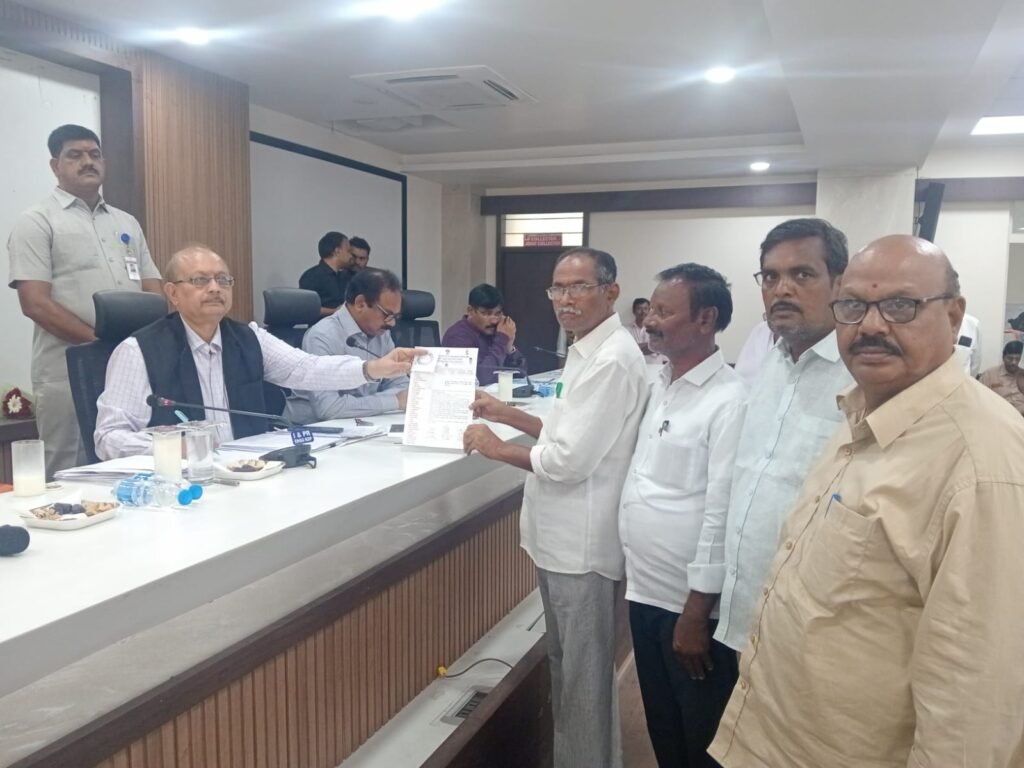 స్థానిక సంస్థల్లో కులగణన ఆధారంగా రజకులకు కొన్ని స్థానాలను రిజర్వేషన్ చేయాలి