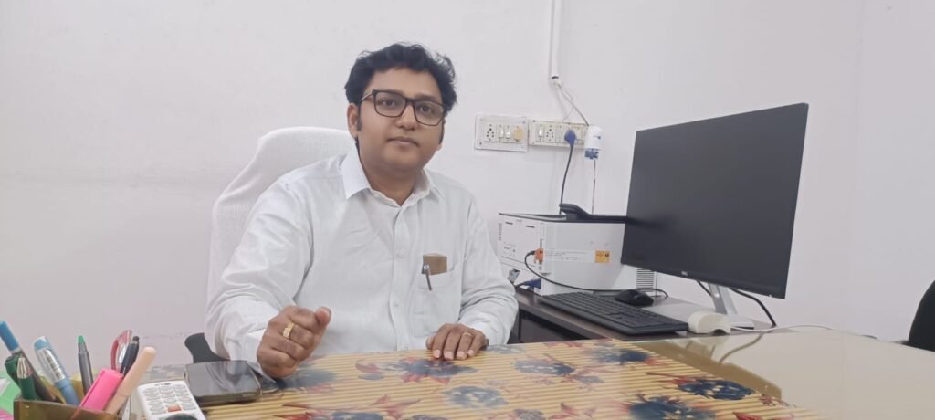 ల్యాండ్ పూలింగ్‌పై రైతులకు, భూ యజమానులకు ఎంఆర్వో చంద్రశేఖర్ విజ్ఞప్తి