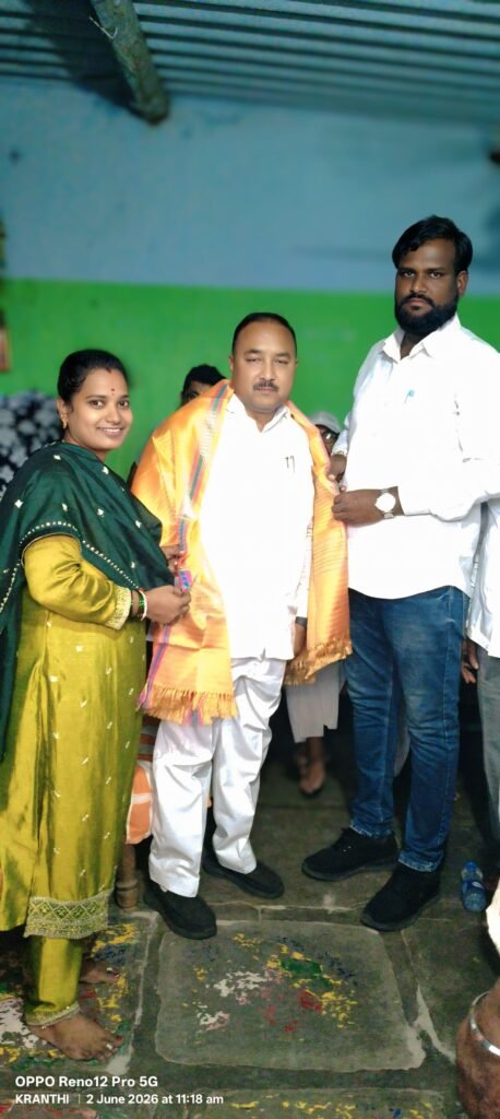 సుమన్ నివాసాన్ని సందర్శించిన మండలి డిప్యూటీ చైర్మన్ బండ ప్రకాష్