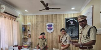 ప్రజలకు మరింత పారదర్శకంగా, జవాబుదారీతనంతో ఉండాలి