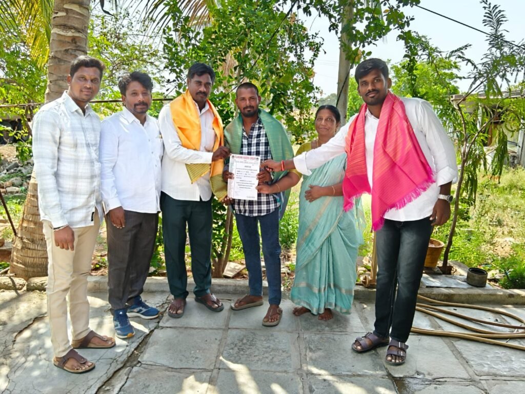 బెజ్జంకి మండల వడ్డెర సంఘం నూతన కమిటీకి శుభాకాంక్షలు తెలిపిన – సర్పంచ్ స్వరూప భాస్కరాచారి
